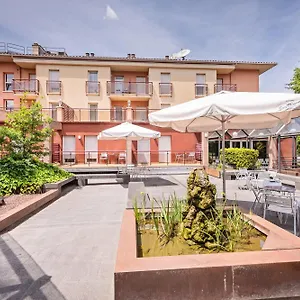 Hotel La Perla D'olot