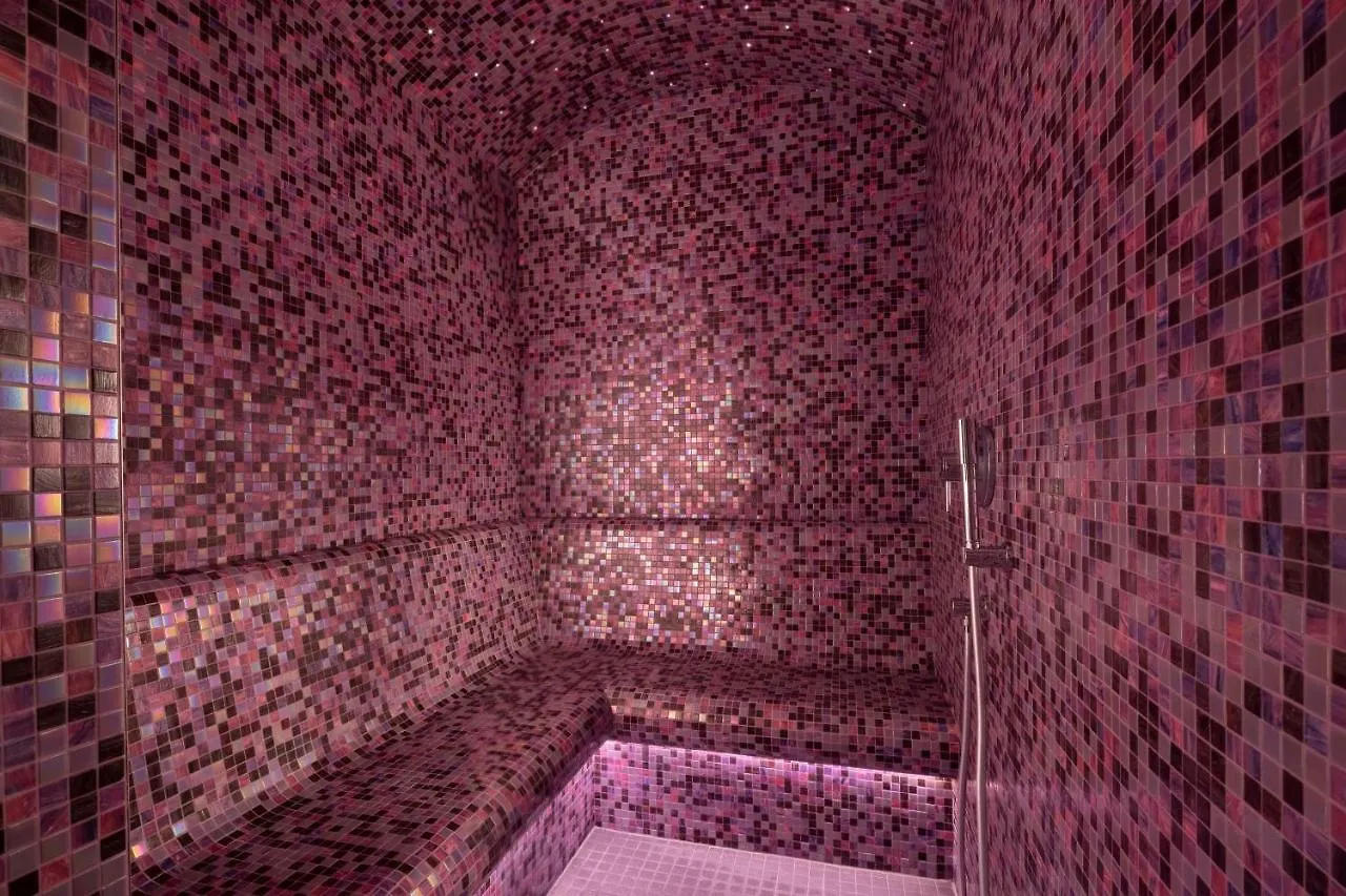 Hotel Victor Hugo Paris Kleber 4*,  France